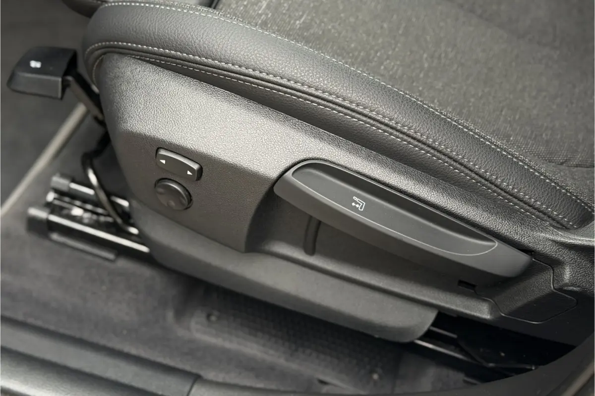 xDrive25e Sportline | Head-Up | Trekhaak | Stoelverwarming | Camera | HIFI | 35X op voorraad