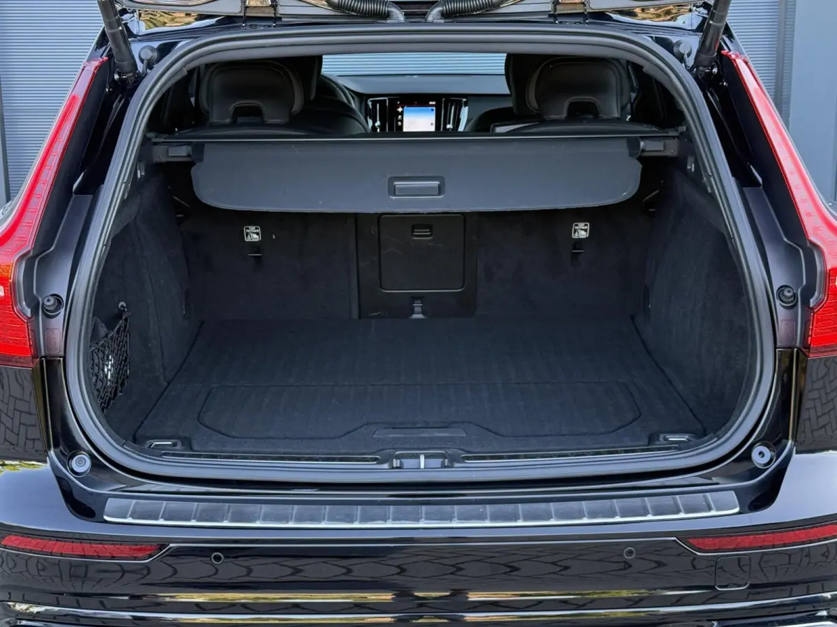T6 Recharge AWD R-Design|Camera|Carplay|Trekhaak|19"