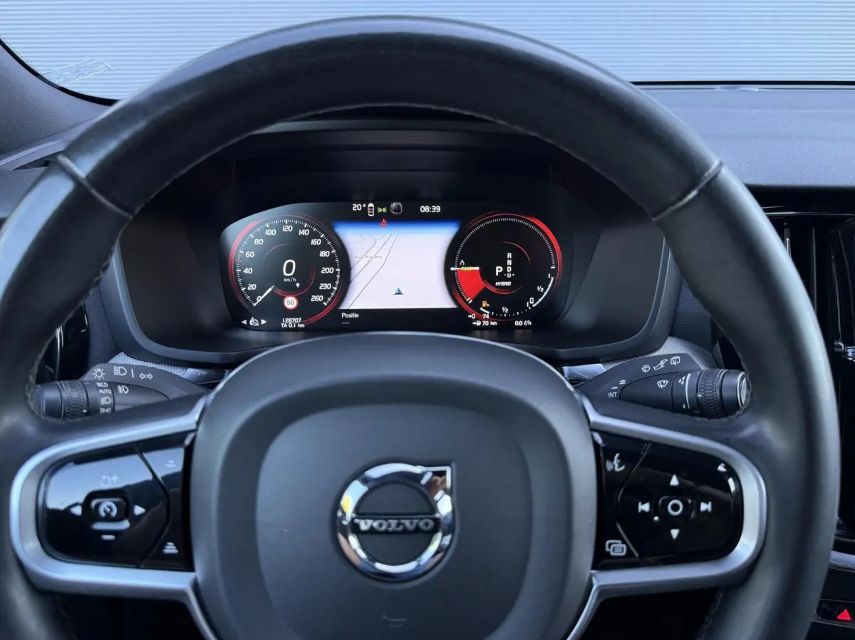T6 Recharge AWD R-Design|Camera|Carplay|Trekhaak|19"