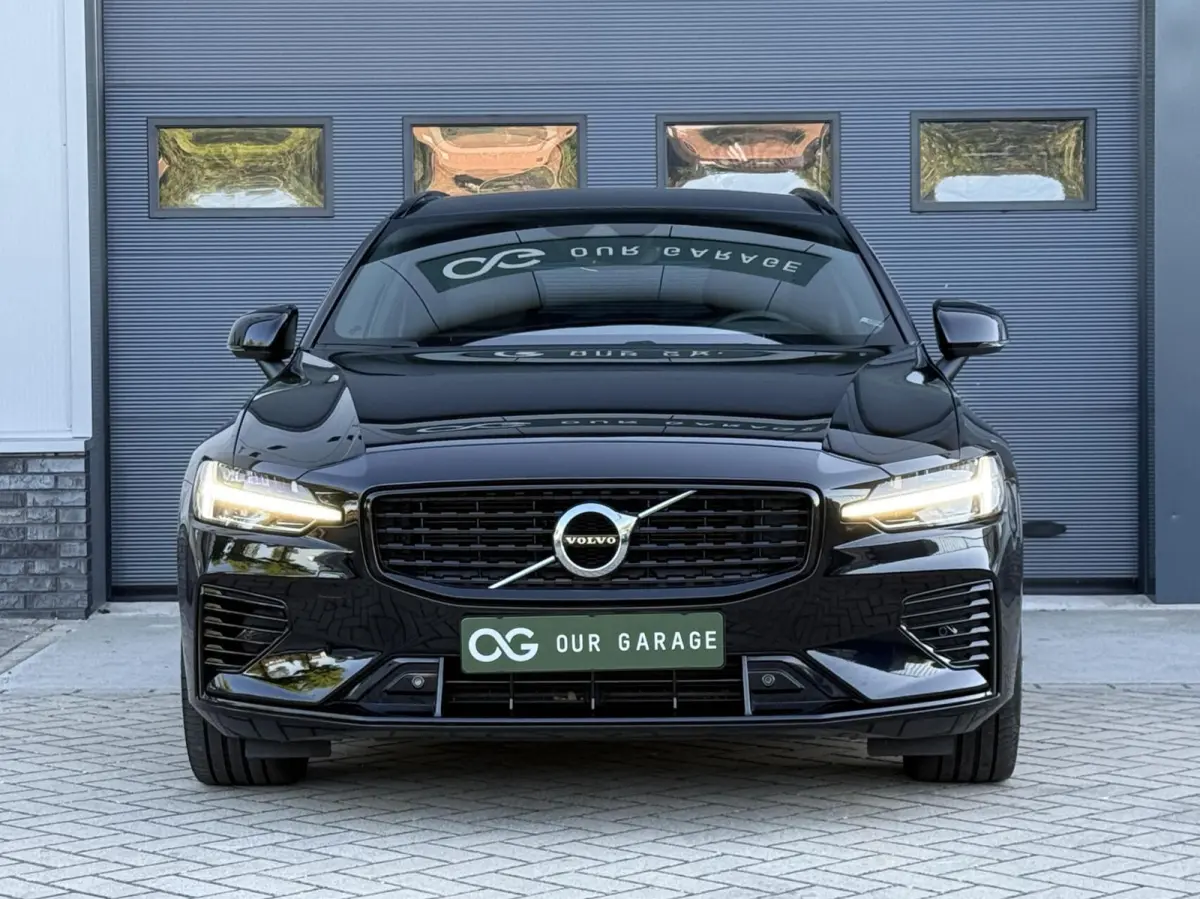 T6 Recharge AWD R-Design|Camera|Carplay|Trekhaak|19"