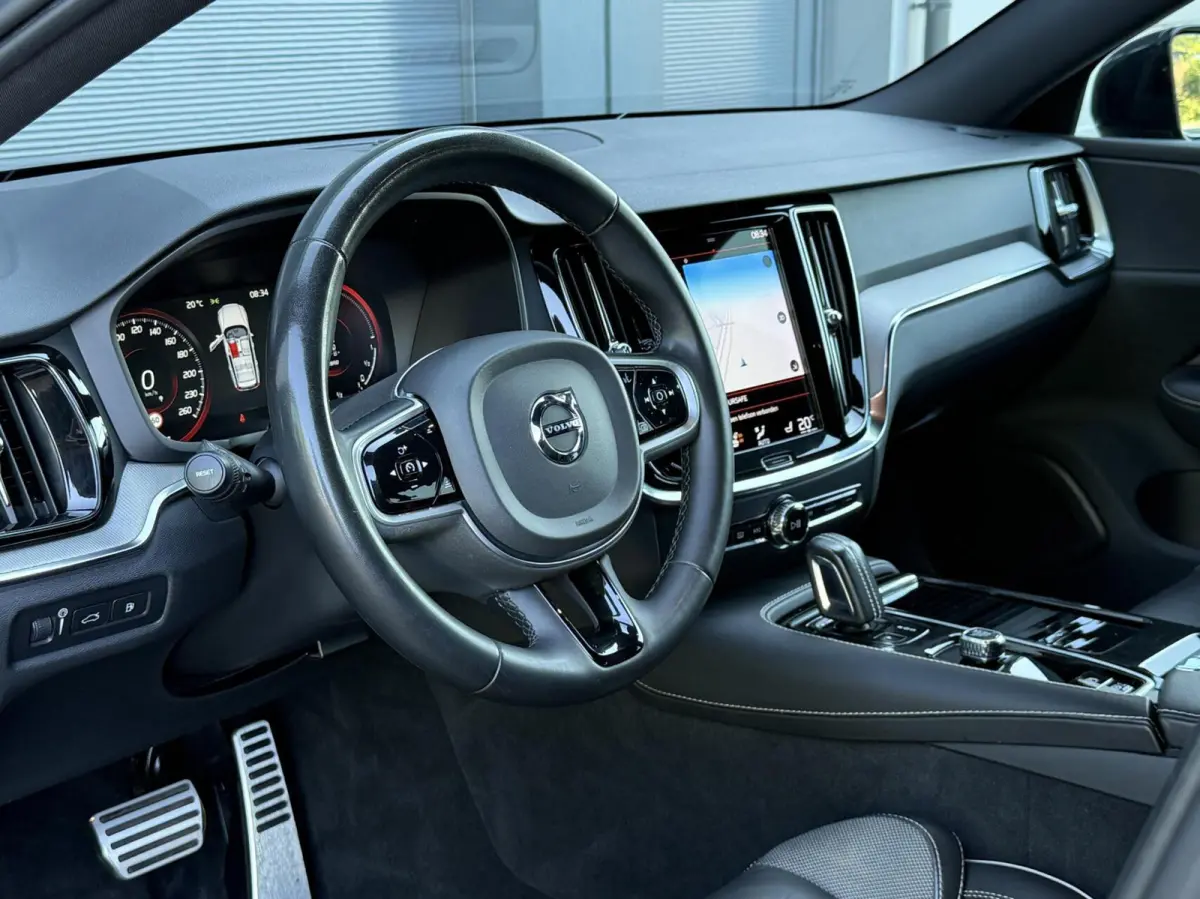 T6 Recharge AWD R-Design|Camera|Carplay|Trekhaak|19"