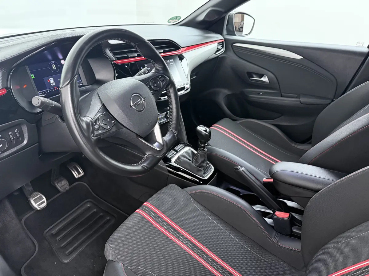 1.2 GS Line 100pk | Apple Carplay/Android Auto|telefoonintegratie premium | Bestuurdersstoel in hoogte verstelbaar | Bluetooth telefoonvoorbereiding