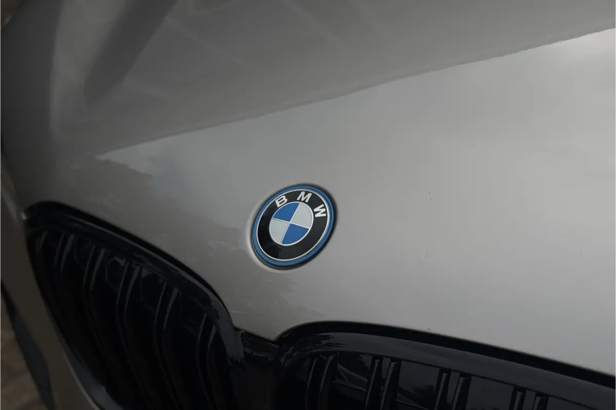 xDrive25e | Panodak | Sportleder | Memory | Trekhaak | Adaptive Cruise | 35x op voorraad!