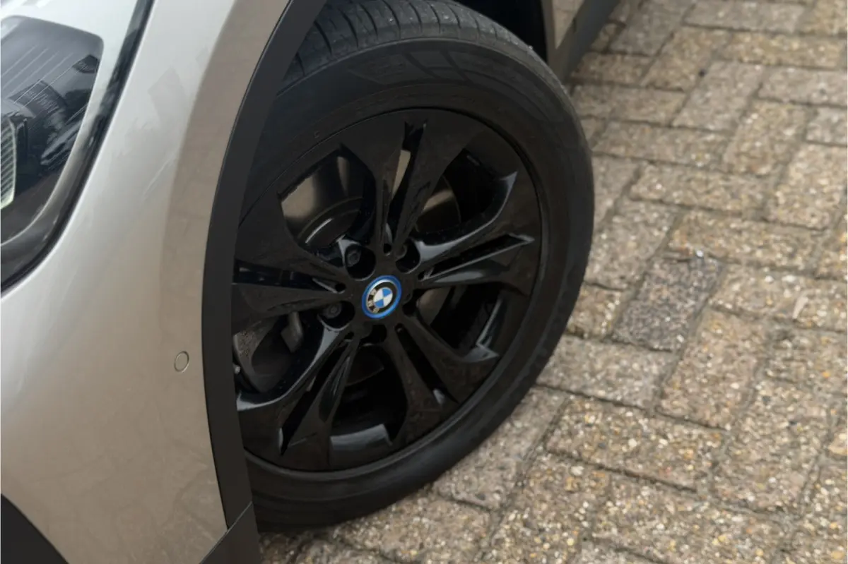 xDrive25e | Panodak | Sportleder | Memory | Trekhaak | Adaptive Cruise | 35x op voorraad!
