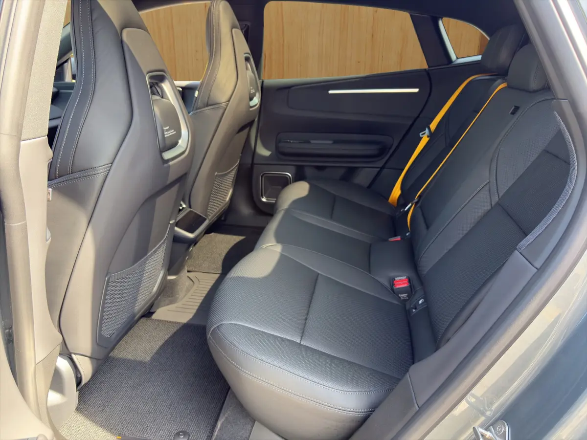 Long Range Dual motor Performance Plus 100 kWh | Harman Kardon | Stoel Massage | Digitale Binnenspiegel | 360 Camera | Stoel + Stuur Verwarming / Ventilatie |