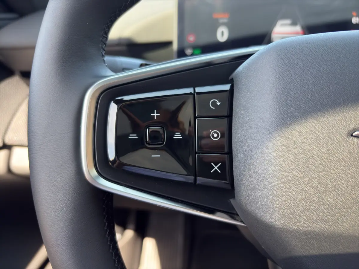 Long Range Dual motor Performance Plus 100 kWh | Harman Kardon | Stoel Massage | Digitale Binnenspiegel | 360 Camera | Stoel + Stuur Verwarming / Ventilatie |
