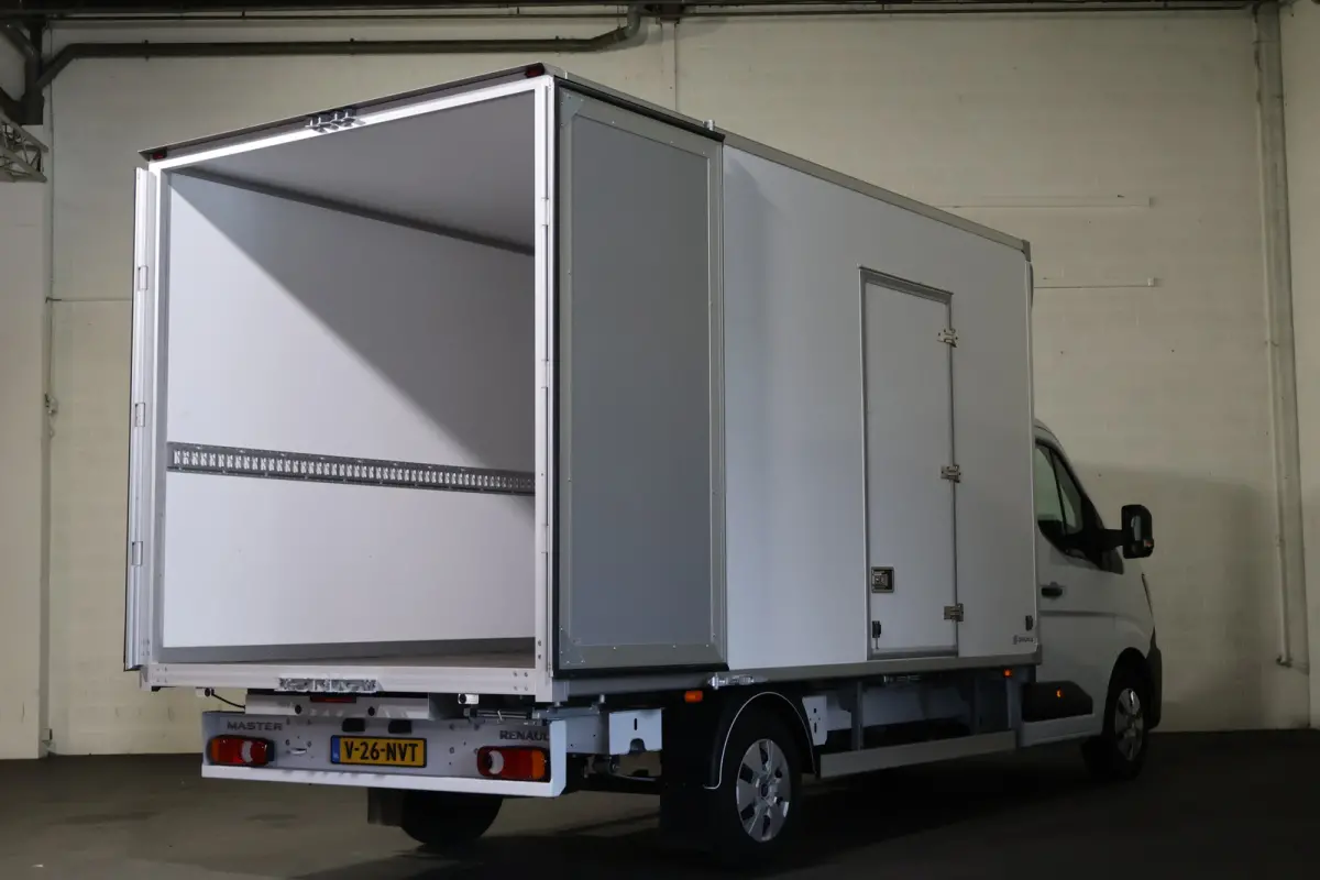 T35 2.0 dCi 170pk Bakwagen met Achterdeuren