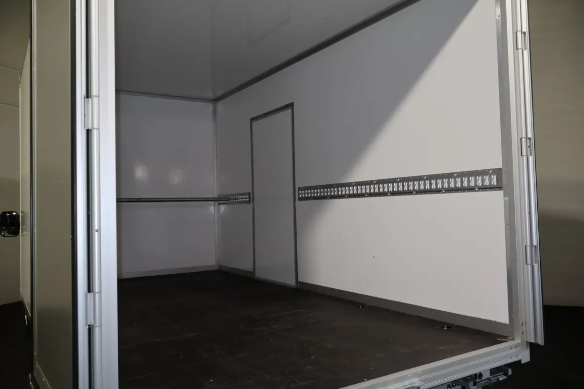 T35 2.0 dCi 170pk Bakwagen met Achterdeuren