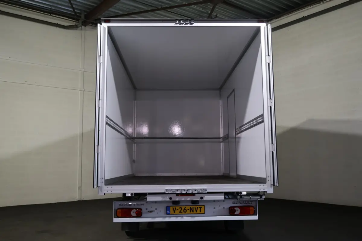 T35 2.0 dCi 170pk Bakwagen met Achterdeuren
