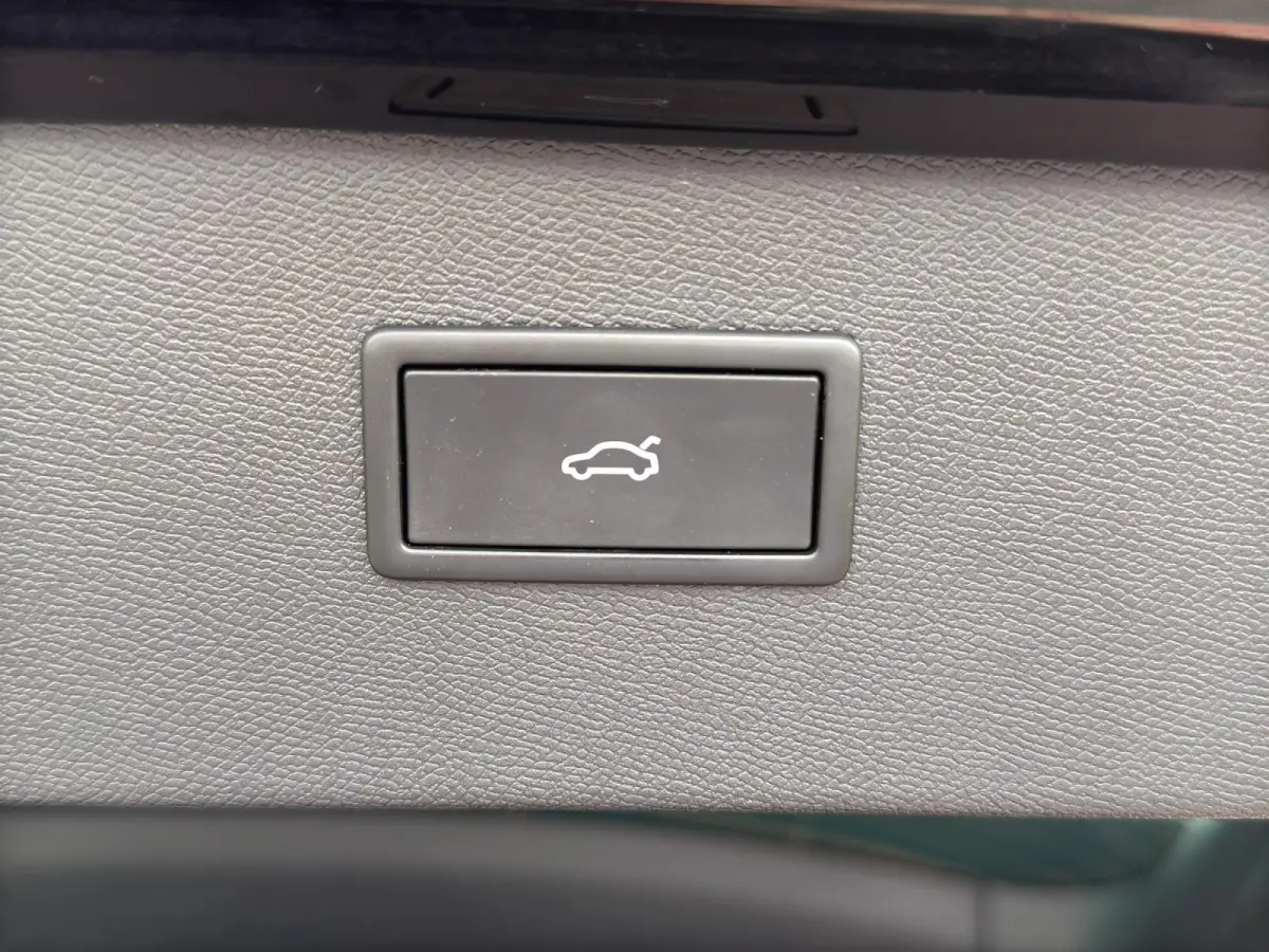 1.5 TSI e-Hybrid Business | 204Pk | A.camera | Elec. klep | Winterpakket |