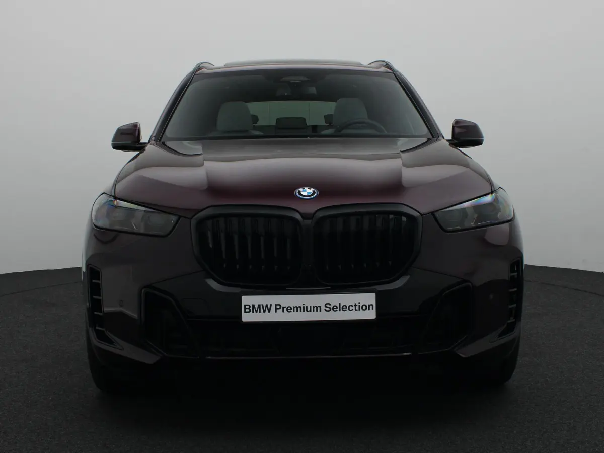 xDrive50e M Sportpakket Pro | Travel Pack | Innovation Pack | Comfort Plus | Comfort Plus Pack | Soft-Close | Trekhaak | Panoramadak | Comfortstoelen | Driving Assistant Professional | Harma