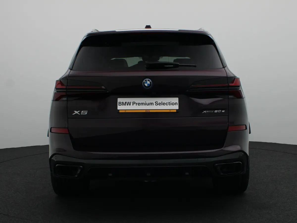 xDrive50e M Sportpakket Pro | Travel Pack | Innovation Pack | Comfort Plus | Comfort Plus Pack | Soft-Close | Trekhaak | Panoramadak | Comfortstoelen | Driving Assistant Professional | Harma
