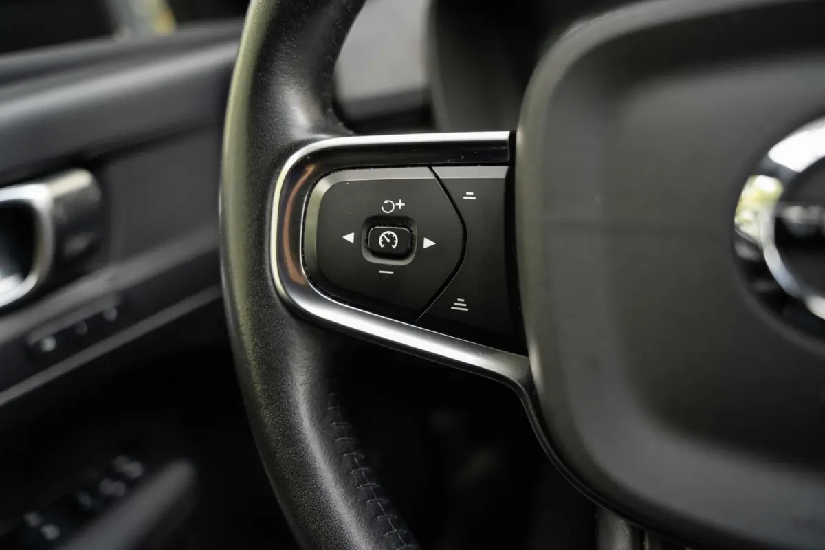 T5 R-Design Pilot Assist ACC BLIS Camera DAB 19''