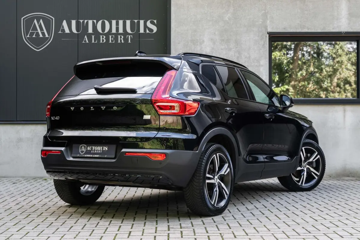 T5 R-Design Pilot Assist ACC BLIS Camera DAB 19''