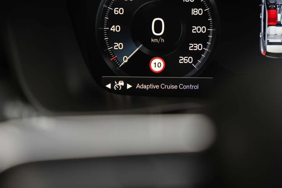 T5 R-Design Pilot Assist ACC BLIS Camera DAB 19''