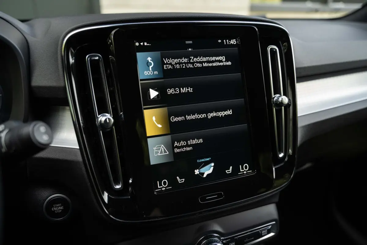 T5 R-Design Pilot Assist ACC BLIS Camera DAB 19''