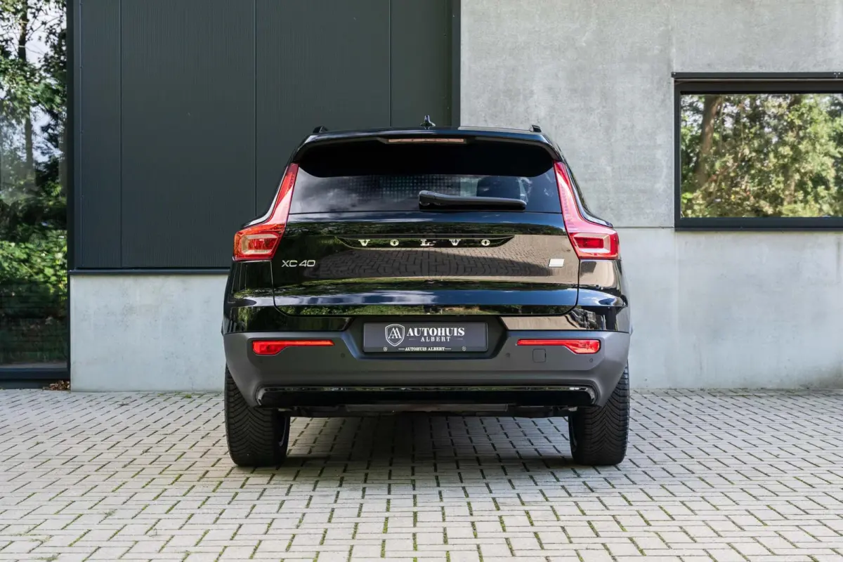 T5 R-Design Pilot Assist ACC BLIS Camera DAB 19''