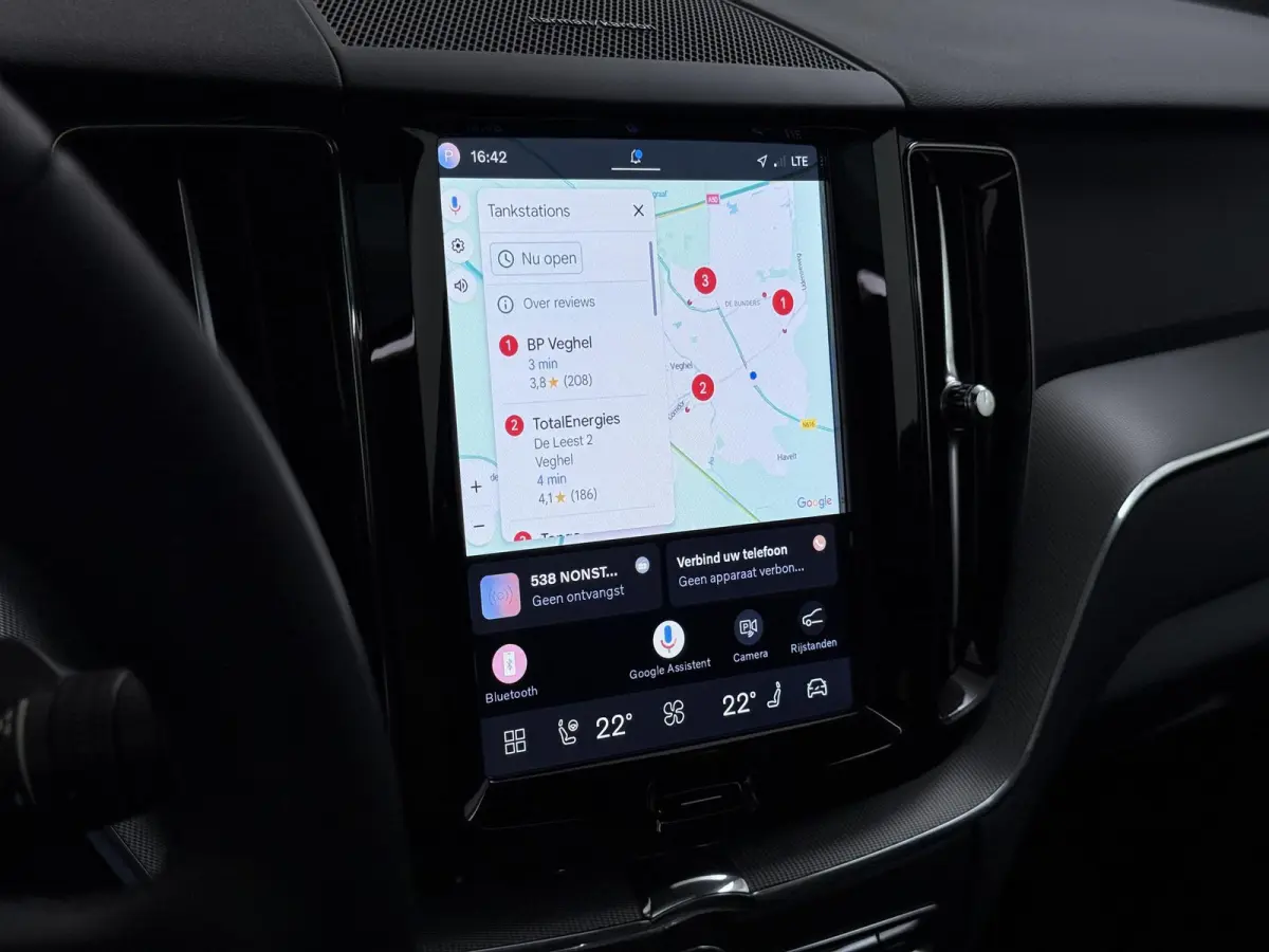 2.0 T6 Plug-in hybrid AWD Plus Dark VAN:47.900,- VOOR:45.877,- UW HERFSTVOORDEEL:2.023,-