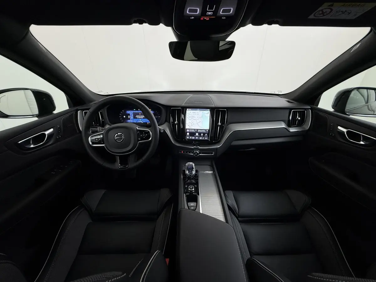 2.0 T6 Plug-in hybrid AWD Plus Dark VAN:47.900,- VOOR:45.877,- UW HERFSTVOORDEEL:2.023,-