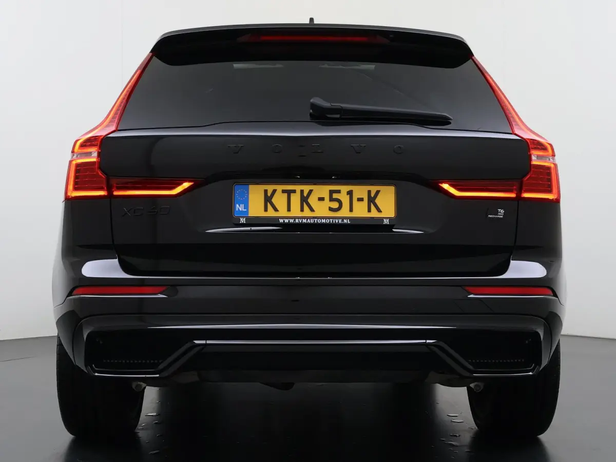 2.0 T6 Plug-in hybrid AWD Plus Dark VAN:47.900,- VOOR:45.877,- UW HERFSTVOORDEEL:2.023,-