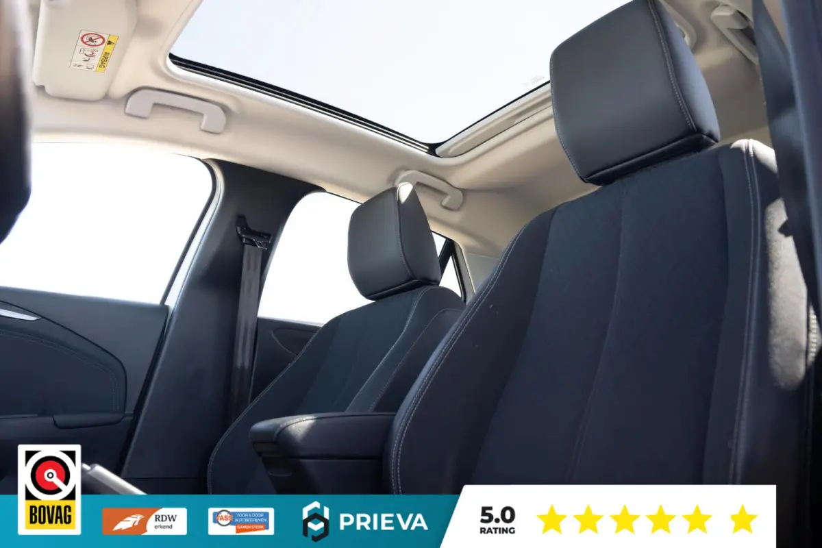 | Panoramadak | Camera | Keyless | Cruise Control