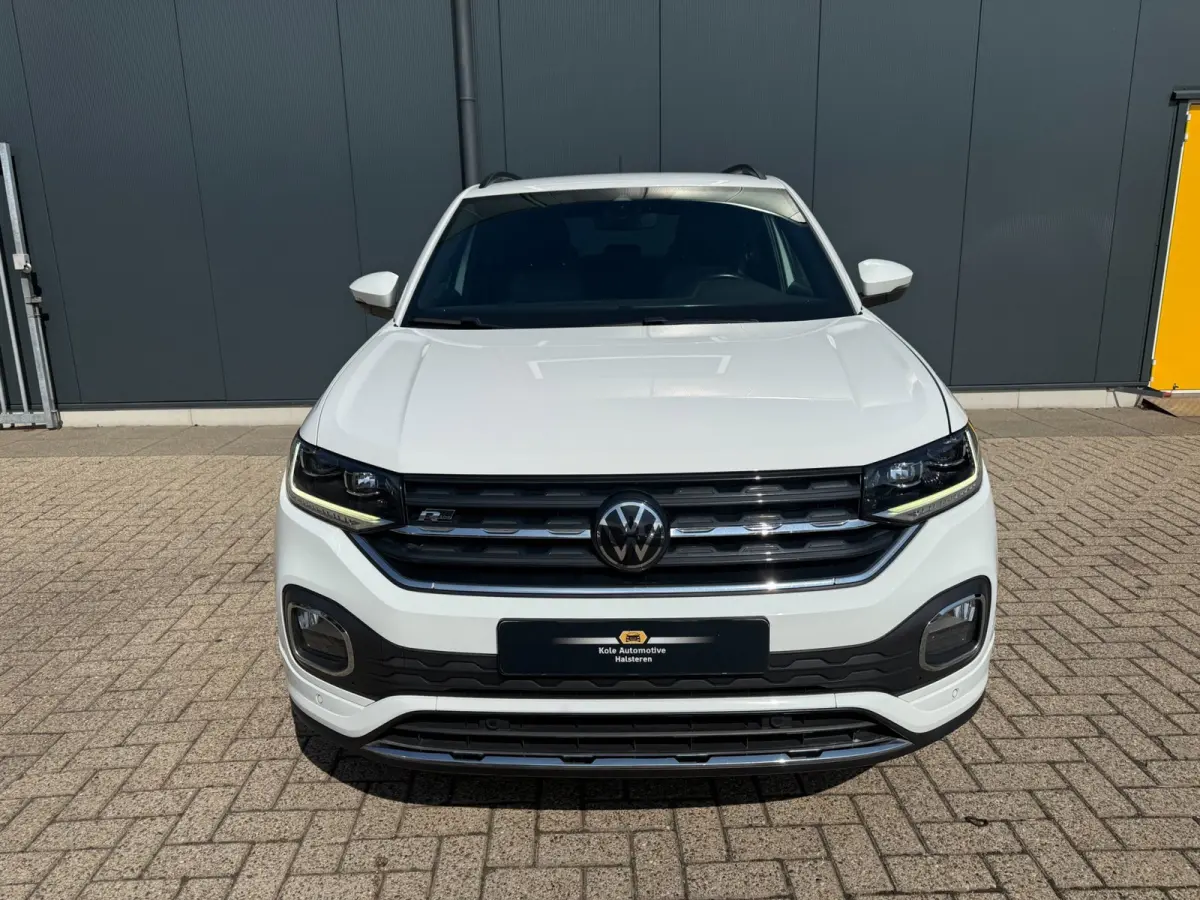 1.5 TSI DSG * R-Line * AUTOMAAT * Parkeercamera * Navigatiesysteem * Stoelverwarming *