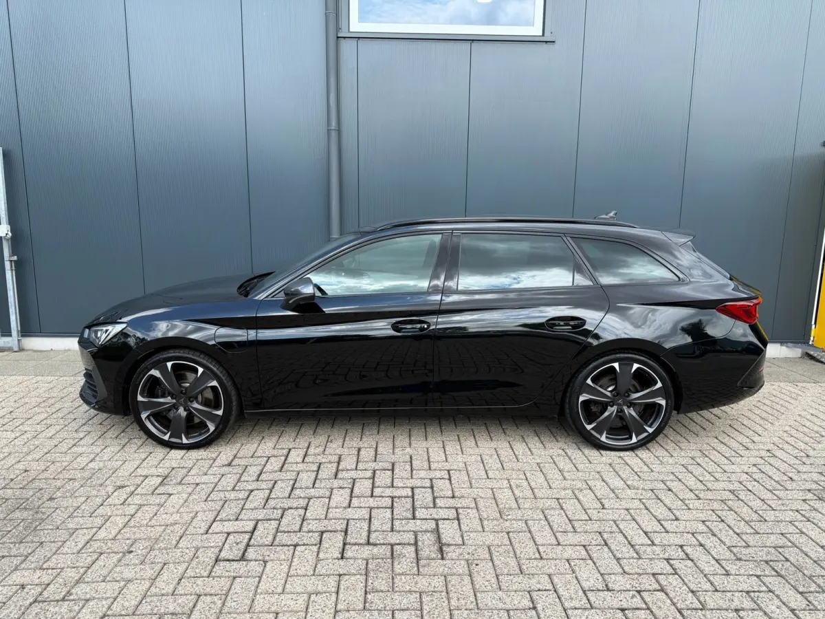 1.4 e-Hybrid 245pk VZ * Navigatiesysteem * AUTOMAAT * Stoelverwarming * Virtual Cockpit *