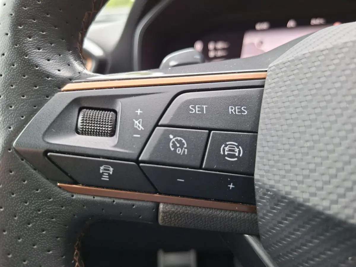 1.4 e-Hybrid PHEV 245pk VZ * Navigatiesysteem * AUTOMAAT * Stoelverwarming * Virtual Cockpit *