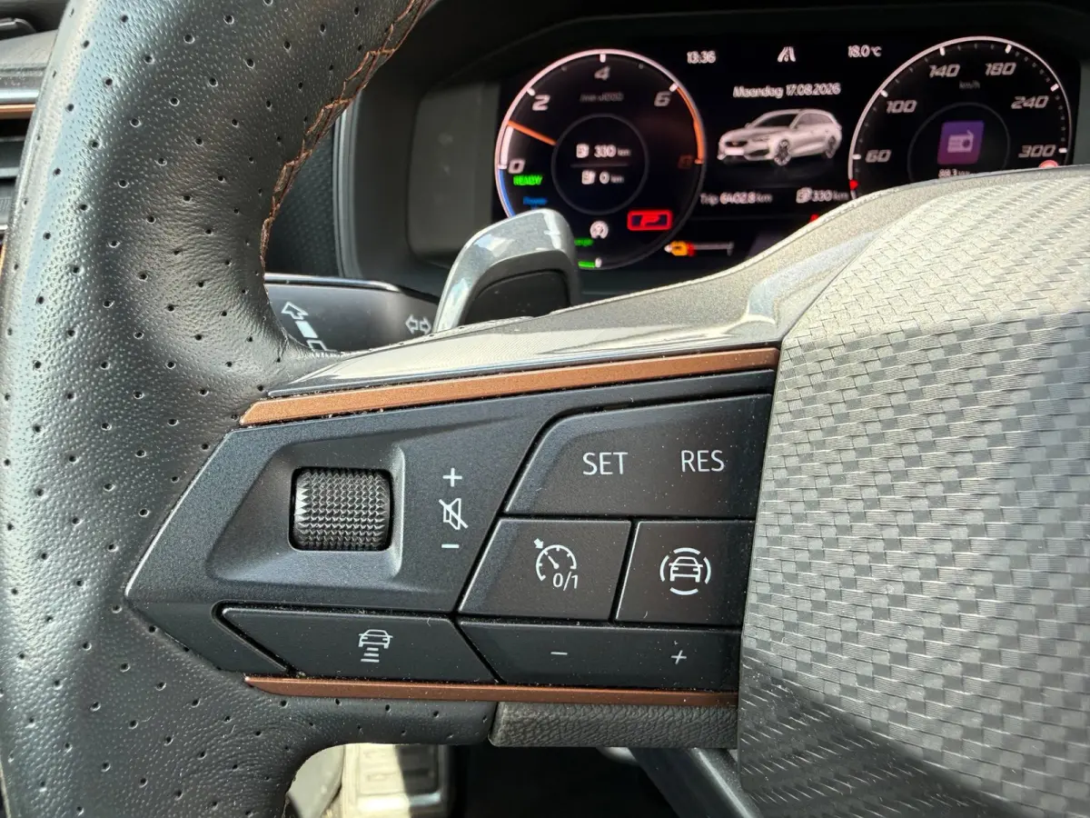 1.4 e-Hybrid PHEV 245pk VZ * Navigatiesysteem * AUTOMAAT * Stoelverwarming * Virtual Cockpit *
