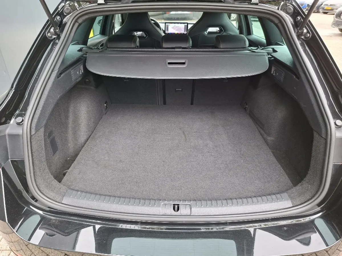 1.4 e-Hybrid PHEV 245pk VZ * Navigatiesysteem * AUTOMAAT * Stoelverwarming * Virtual Cockpit *