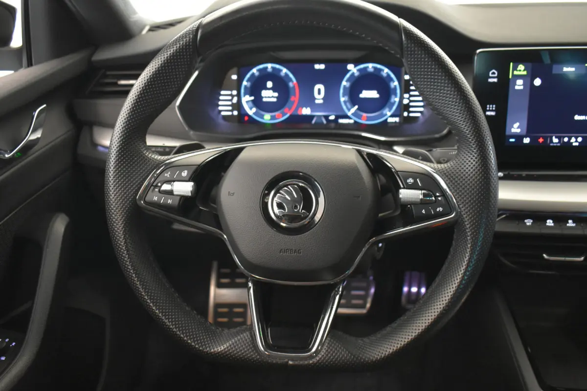 1.0 e-TSI Sportline Virtual Schaalstoelen CarPlay Stoel/stuur verw