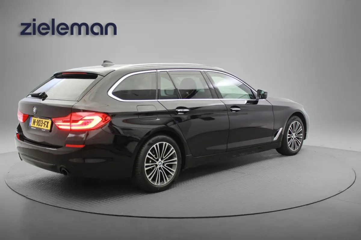 530i SportLine Executive Automaat - Leer, Stoelverw. Xenon