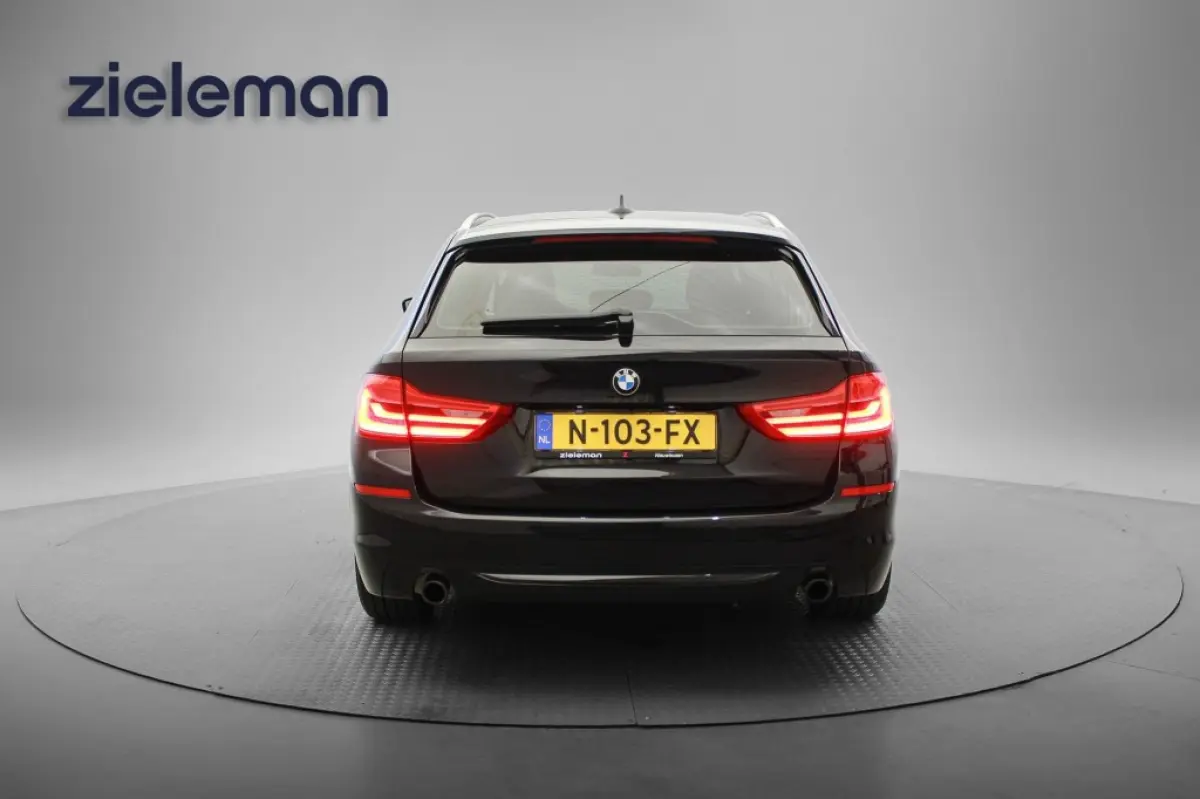530i SportLine Executive Automaat - Leer, Stoelverw. Xenon
