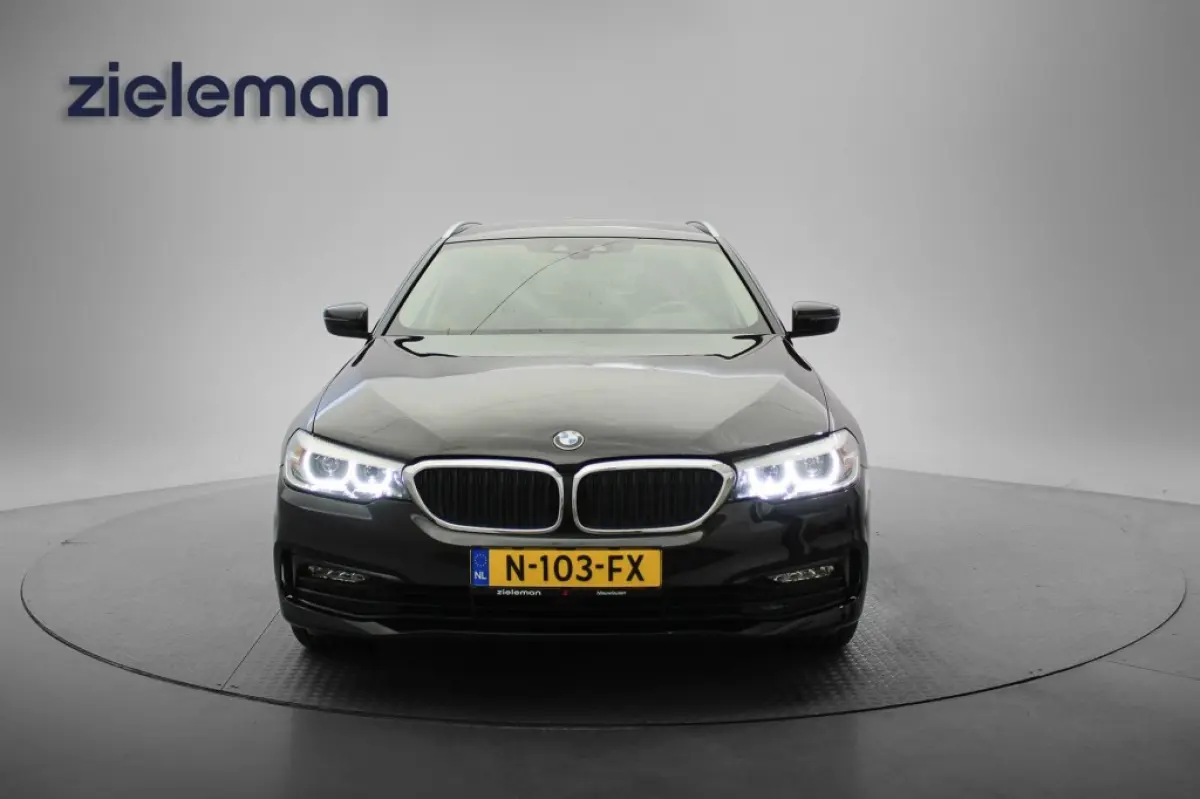 530i SportLine Executive Automaat - Leer, Stoelverw. Xenon