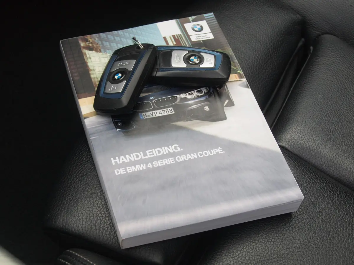 420i High Executive | M-Pakket | Panoramadak | Trekhaak | NL-Auto |