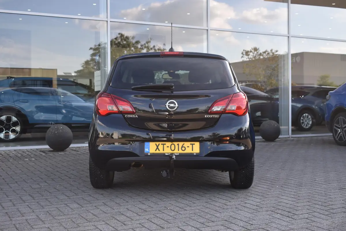 1.0 Turbo 120 Jaar Edition | Cruise Control | Airco | Trekhaak | Achteruitrijcamera |