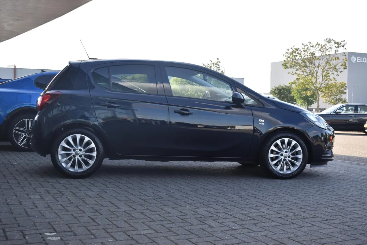 1.0 Turbo 120 Jaar Edition | Cruise Control | Airco | Trekhaak | Achteruitrijcamera |