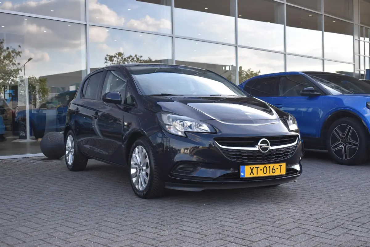 1.0 Turbo 120 Jaar Edition | Cruise Control | Airco | Trekhaak | Achteruitrijcamera |