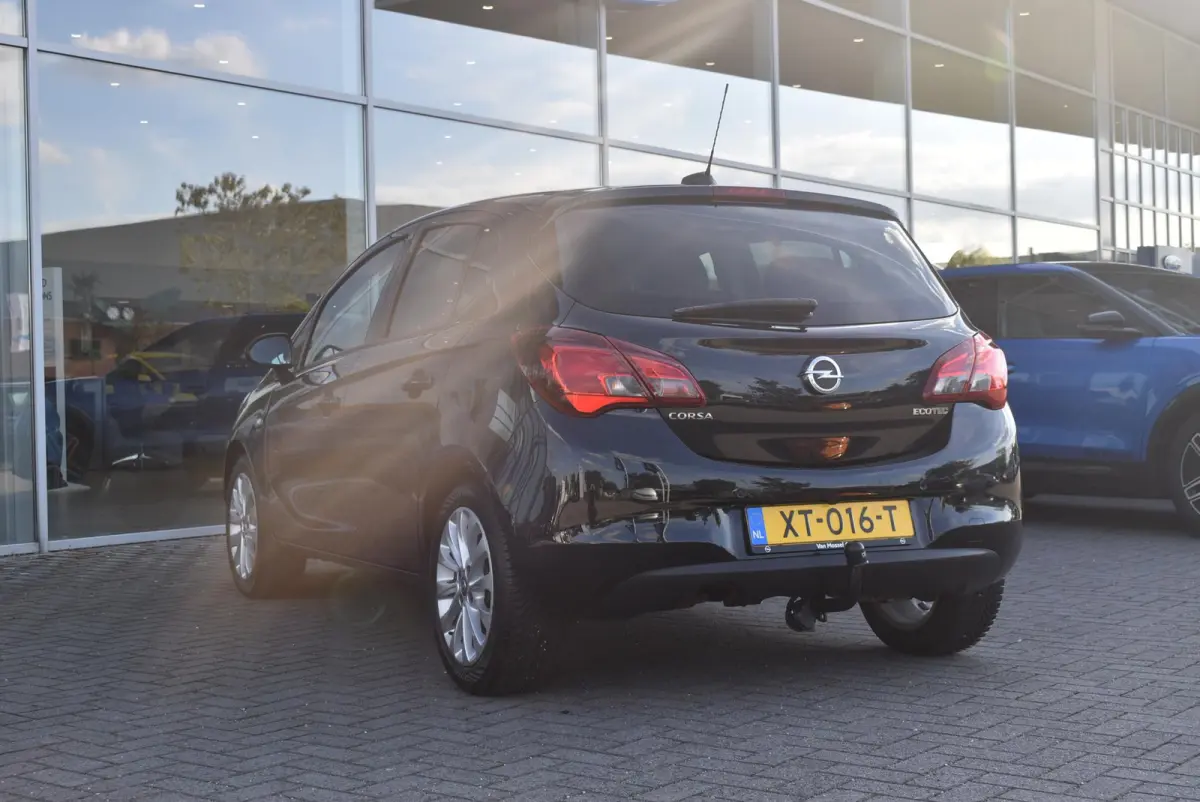 1.0 Turbo 120 Jaar Edition | Cruise Control | Airco | Trekhaak | Achteruitrijcamera |