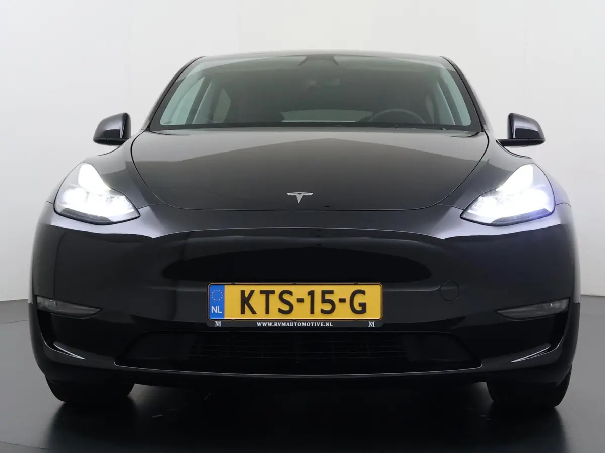 Performance AWD 75 kWh VAN:43.900,- VOOR:39.877,- UW HERFSTVOORDEEL:4.023,- SOH 95% | AFN. TREKHAAK | 21 INCH TURBINE VELGEN| TESLA FABRIEKSGARANTIE T/M 01-2027 of 80.000KM!| RESTERENDE FABR