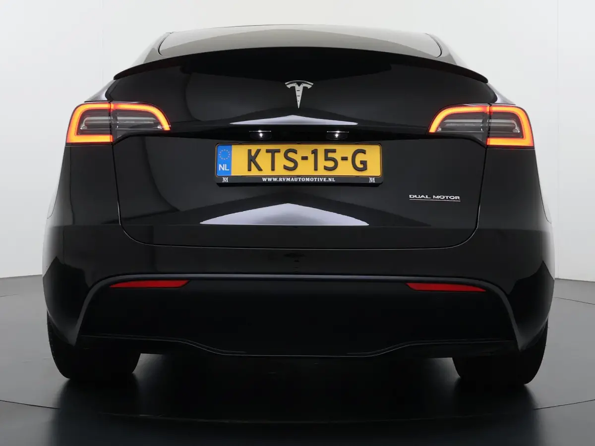Performance AWD 75 kWh VAN:43.900,- VOOR:39.877,- UW HERFSTVOORDEEL:4.023,- SOH 95% | AFN. TREKHAAK | 21 INCH TURBINE VELGEN| TESLA FABRIEKSGARANTIE T/M 01-2027 of 80.000KM!| RESTERENDE FABR