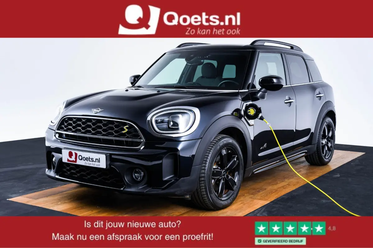Cooper ALL4 Active Cruise Control - Visibility -Package - Elektrisch verstelbare/verwarmde stoelen - Comfort acces - Getinte ruiten - Achteruitrijcamera - LED mistlampen -