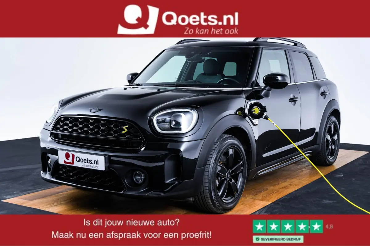 Cooper ALL4 Active Cruise Control - Head up - Elektrisch verstelbare/verwarmde stoelen -  Elektrisch inklapbare buitenspiegels - Comfort acces - Achteruitrijcamera - Getinte Ruiten -