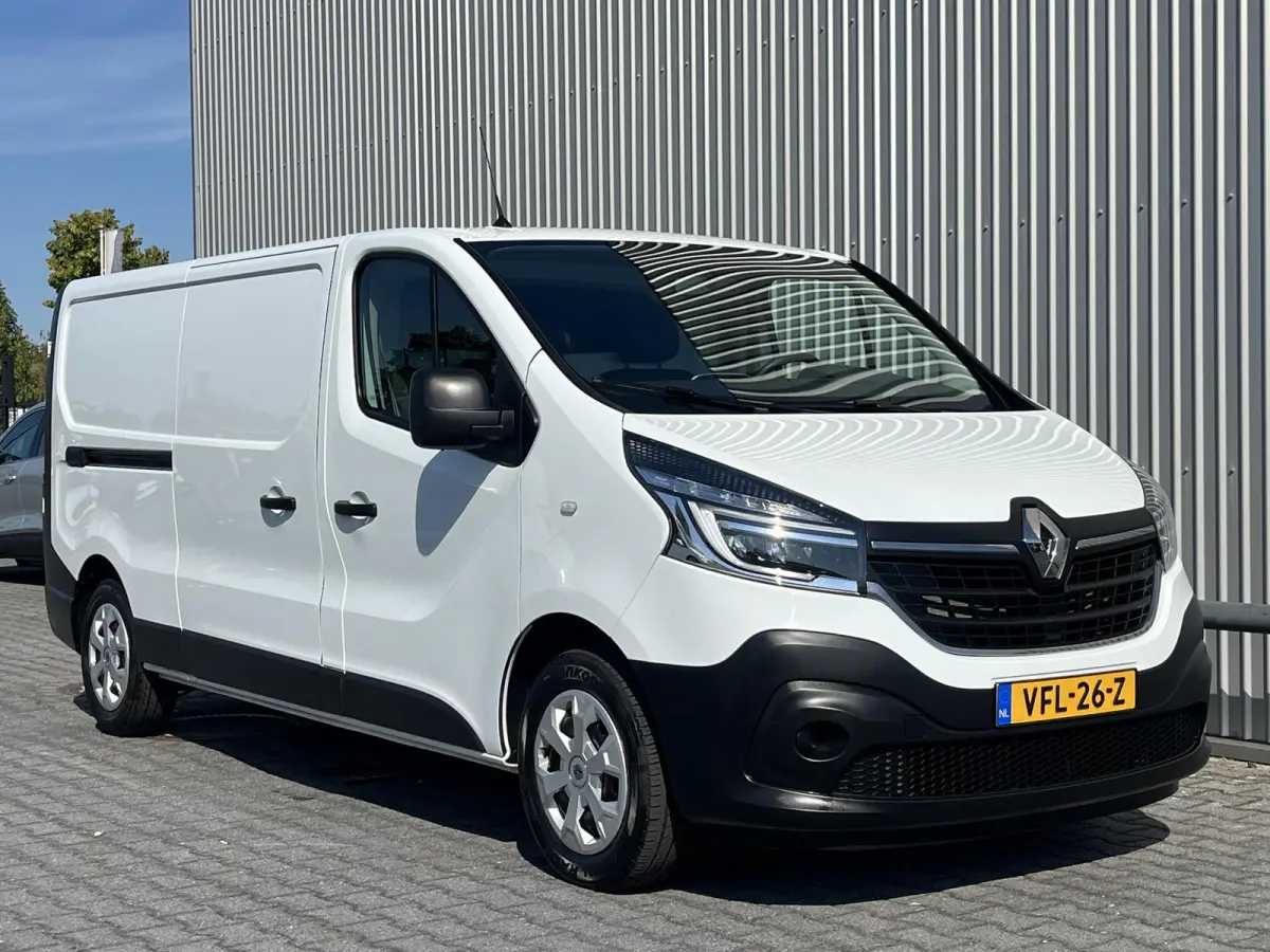 L2H1*CARPLAY*FULL-LED*3-PERS*HAAK*CRUISE*A/C*NAVI*