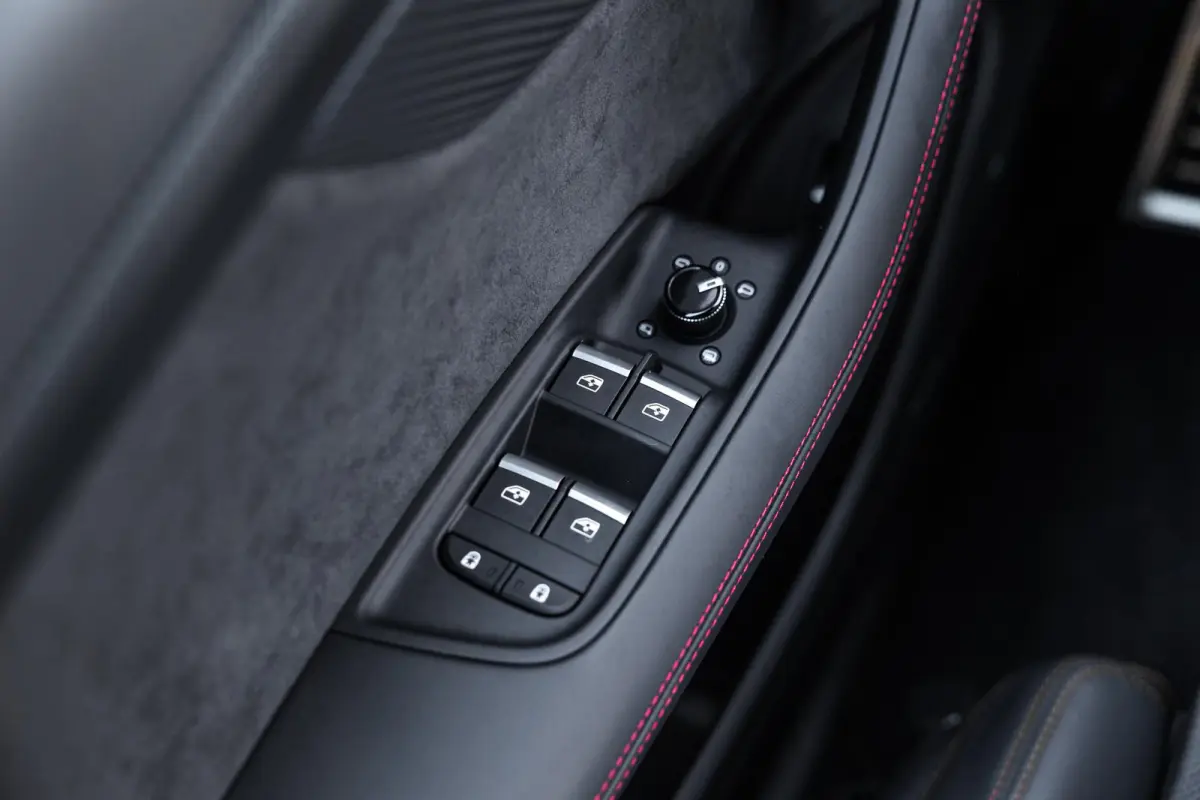 60 TFSIe 489pk PHEV Quattro Pro Line S Competition | Panoramadak | 4WS | B & O Advanced  | Massage + Ventilatie | Laser-LED | Audi Sport Stiksel |