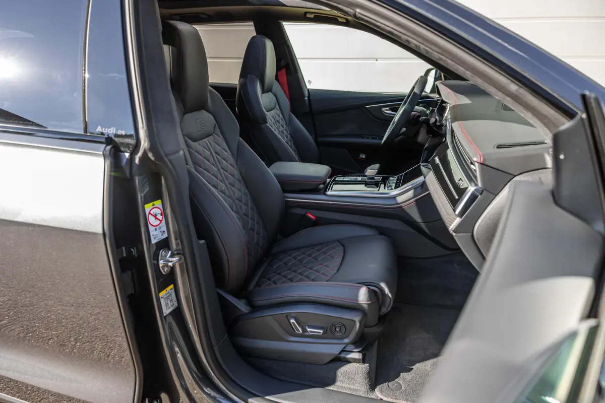 60 TFSIe 489pk PHEV Quattro Pro Line S Competition | Panoramadak | 4WS | B & O Advanced  | Massage + Ventilatie | Laser-LED | Audi Sport Stiksel |