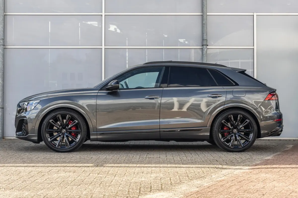 60 TFSIe 489pk PHEV Quattro Pro Line S Competition | Panoramadak | 4WS | B & O Advanced  | Massage + Ventilatie | Laser-LED | Audi Sport Stiksel |
