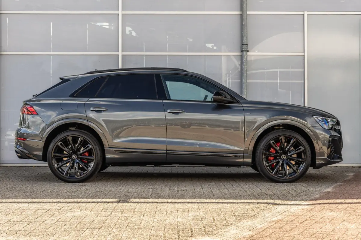 60 TFSIe 489pk PHEV Quattro Pro Line S Competition | Panoramadak | 4WS | B & O Advanced  | Massage + Ventilatie | Laser-LED | Audi Sport Stiksel |
