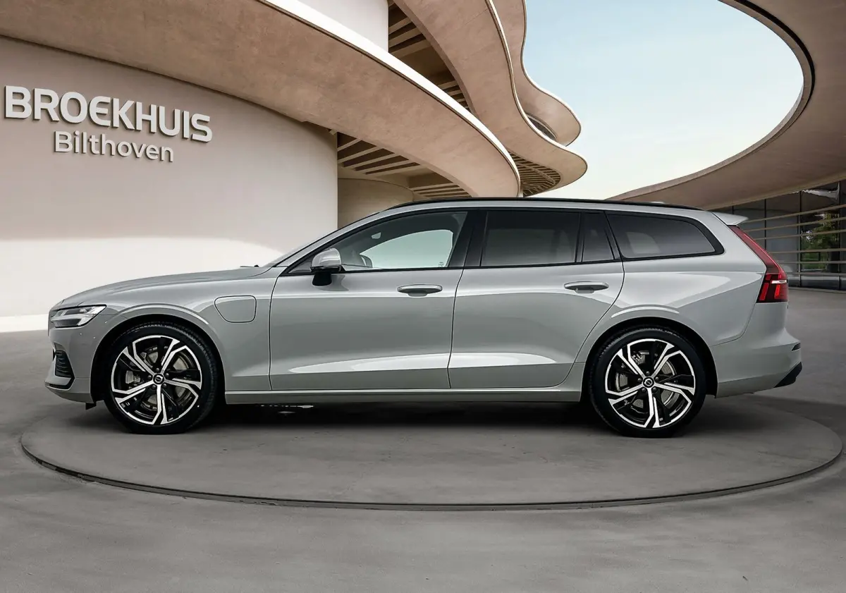 T6 AWD Plug-in Essential | Trekhaak | PDC V+A en camera | Stoel + Stuurverwarming | Extra getint glas | 19 inch LM |