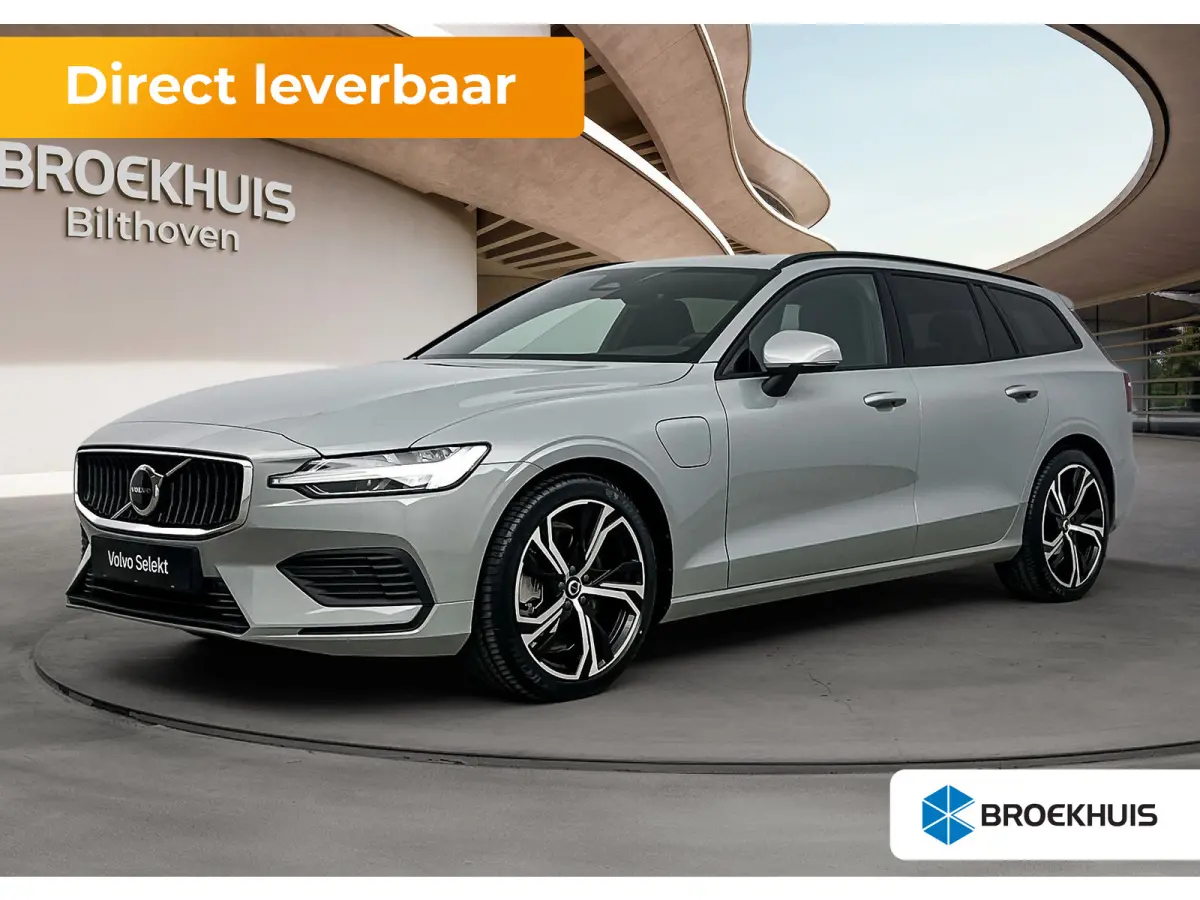 T6 AWD Plug-in Essential | Trekhaak | PDC V+A en camera | Stoel + Stuurverwarming | Extra getint glas | 19 inch LM |